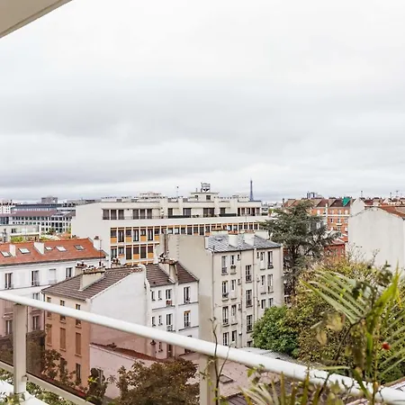 Apartment Nice 35m With Balcony In Near Paris